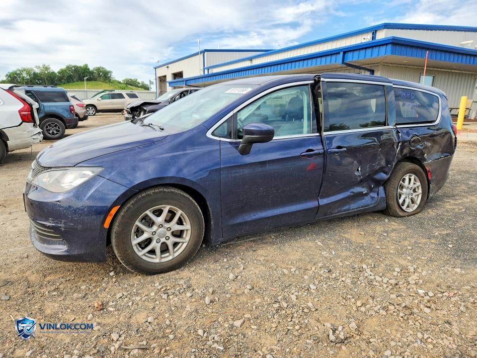 2017 CHRYSLER PACIFICA TOURING – Lot 56151896 auction photo
