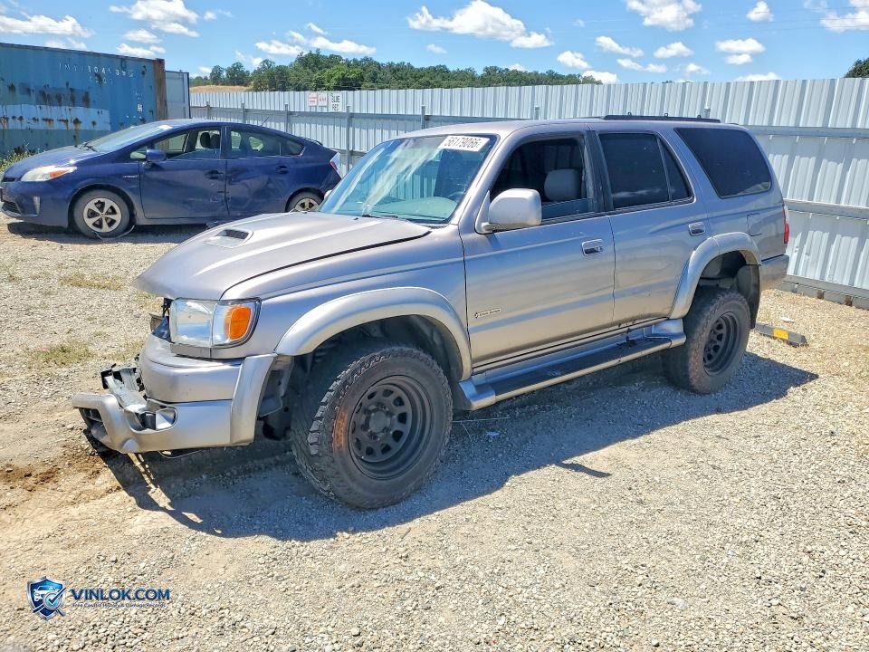 2002 TOYOTA 4RUNNER SR5 – Lot 56179066 auction photo