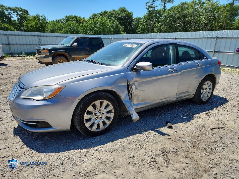 2013 CHRYSLER 200 LX – Lot 56229066 auction photo
