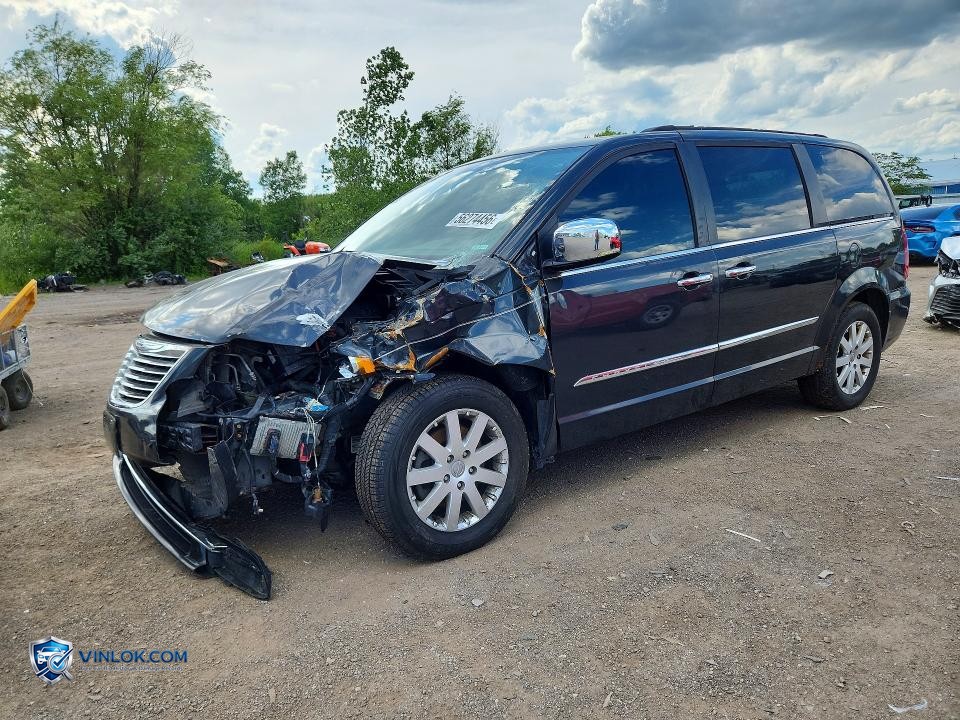 2012 CHRYSLER TOWN & COUNTRY TOURING L – Lot 56274456 auction photo