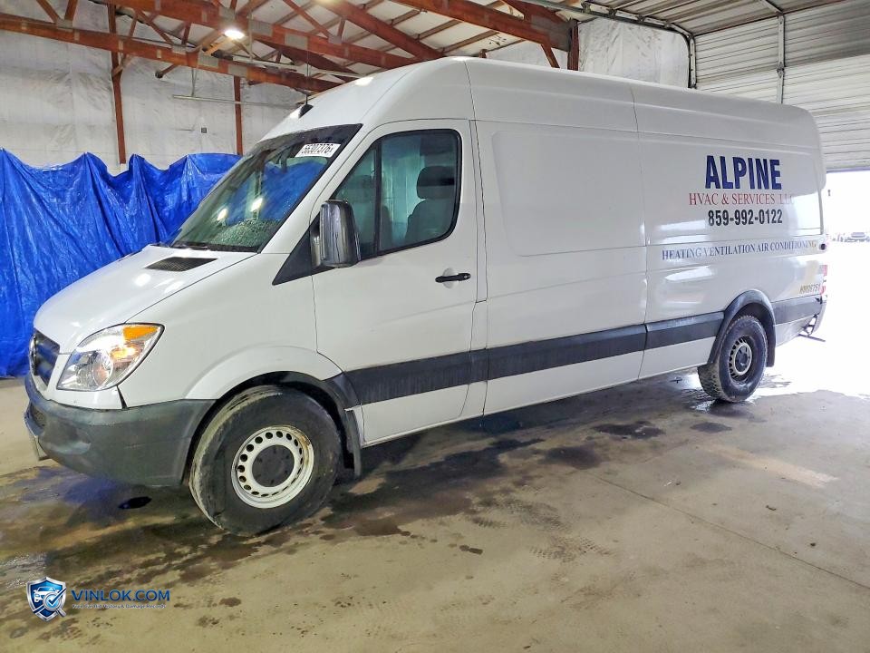 2011 MERCEDES BENZ SPRINTER 2500 DELIVERY VAN – Lot 56307376 auction photo