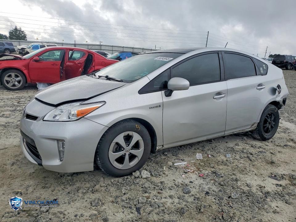 2013 TOYOTA PRIUS FOUR – Lot 56348646 auction photo