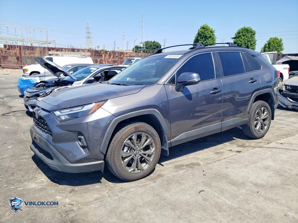 2024 TOYOTA RAV4 XLE PREMIUM – Lot 56359486 auction photo