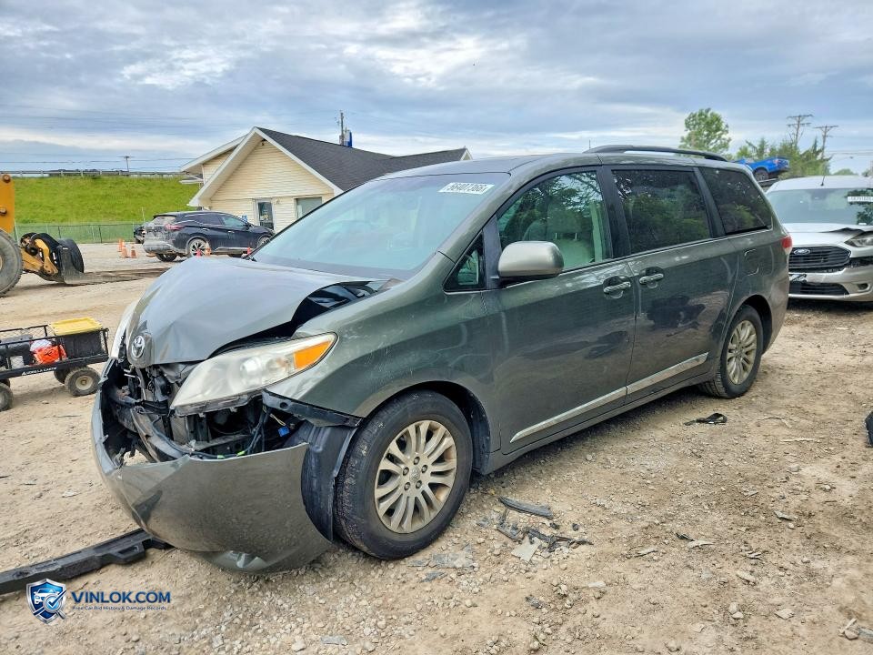 2011 TOYOTA SIENNA XLE 8-PASSENGER – Lot 56407366 auction photo