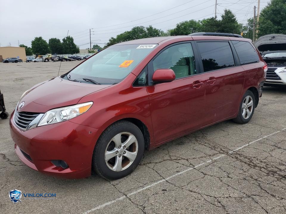 2011 TOYOTA SIENNA LE – Lot 56424246 auction photo