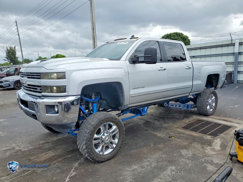 2015 CHEVROLET SILVERADO K2500 HEAVY DUTY LTZ – Lot 56427796 auction photo