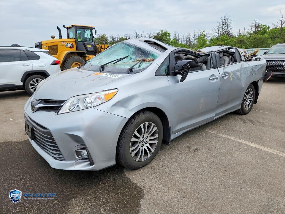 2019 TOYOTA SIENNA XLE 8-PASSENGER – Lot 56429786 auction photo