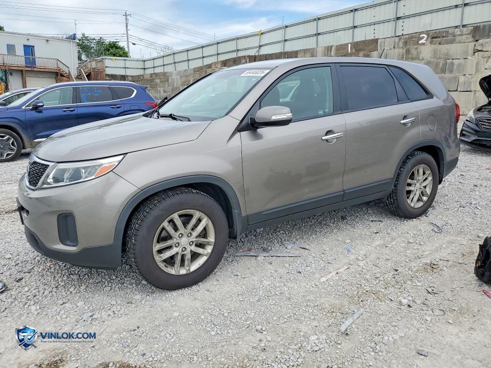 2014 KIA SORENTO LX – Lot 56446026 auction photo