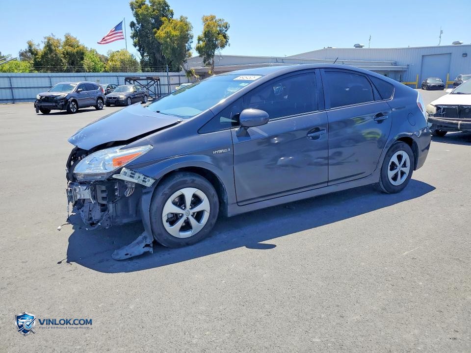 2014 TOYOTA PRIUS THREE – Lot 56464526 auction photo