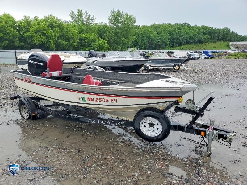 1986 YARCRAFT BOAT – Lot 56497836 auction photo