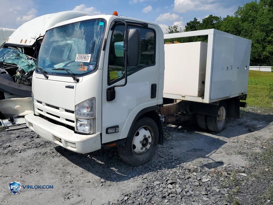 2015 ISUZU NPR HD DELIVERY TRUCK – Lot 56535236 auction photo