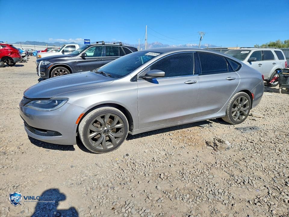 2015 CHRYSLER 200 S – Lot 56550916 auction photo