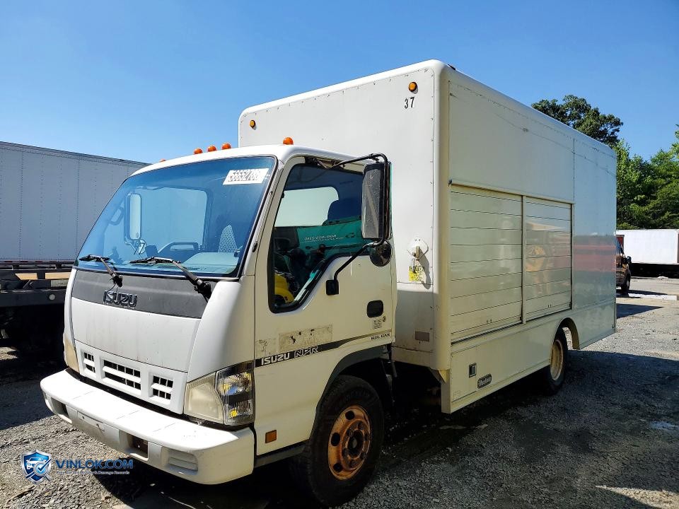 2006 ISUZU NPR DELIVERY TRUCK – Lot 56652786 auction photo