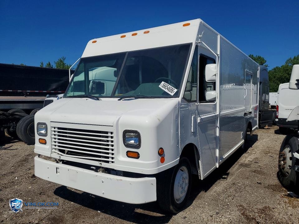 2005 FREIGHTLINER MT45 CHASSIS DELIVERY TRUCK – Lot 56654686 auction photo