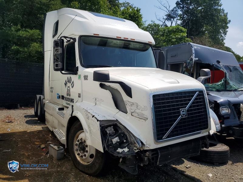 2016 VOLVO VN VNL - SEMI TRUCK – Lot 56687576 auction photo