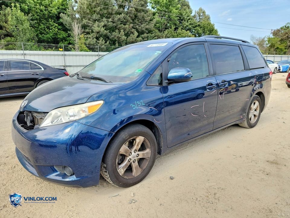 2011 TOYOTA SIENNA LE – Lot 56719646 auction photo