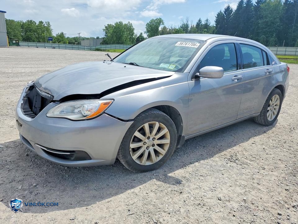 2013 CHRYSLER 200 TOURING – Lot 56761706 auction photo