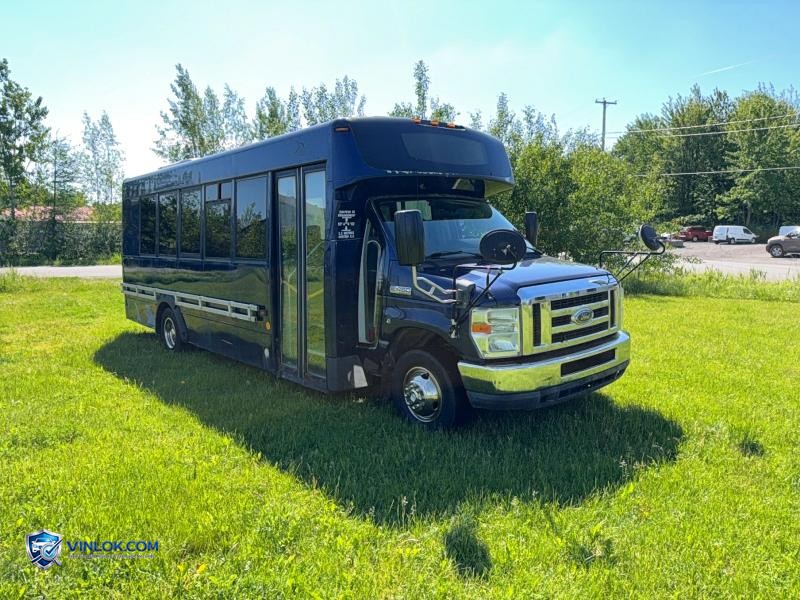 2011 FORD ECONOLINE E450 SUPER DUTY CUTAWAY VAN – Lot 56768236 auction photo