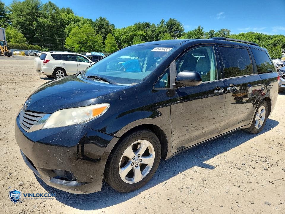 2013 TOYOTA SIENNA XLE 8-PASSENGER – Lot 56841836 auction photo