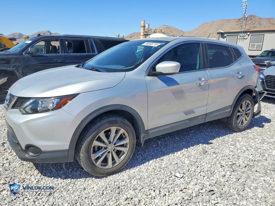 2017 NISSAN ROGUE SPORT S – Lot 56865716 auction photo