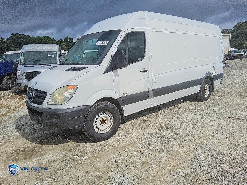 2012 MERCEDES BENZ SPRINTER 2500 DELIVERY VAN – Lot 56882836 auction photo