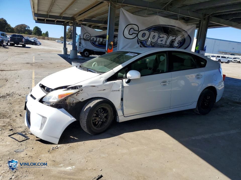 2015 TOYOTA PRIUS TWO – Lot 56951886 auction photo