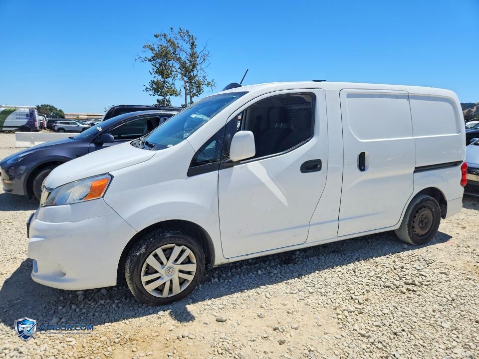 2017 NISSAN NV200 SV – Lot 56976406 auction photo