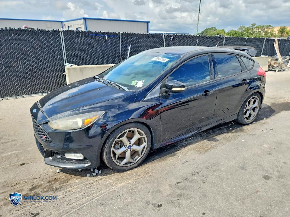 2017 FORD FOCUS ST – Lot 56986106 auction photo