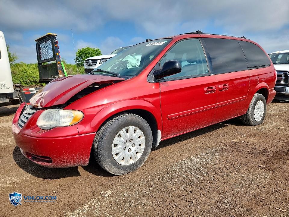 2005 CHRYSLER TOWN & COUNTRY LX – Lot 57006276 auction photo