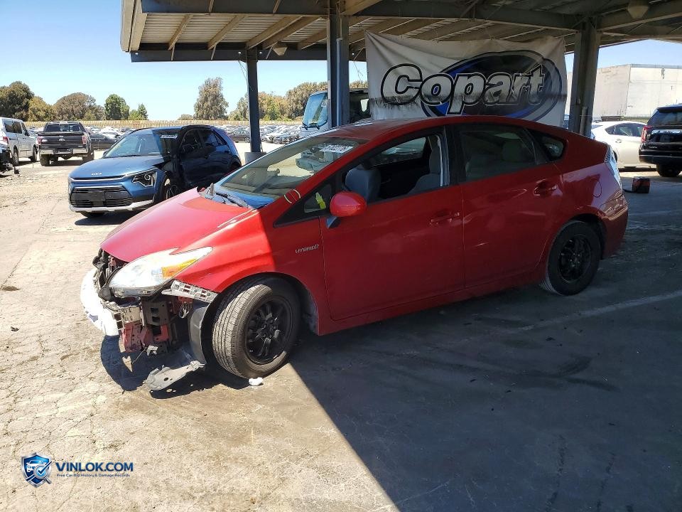 2015 TOYOTA PRIUS THREE – Lot 57022776 auction photo