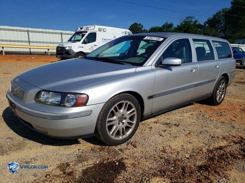 2004 VOLVO V70 FWD – Lot 57047706 auction photo