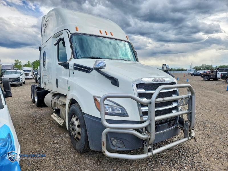 2022 FREIGHTLINER CASCADIA 125" SLEEPER CAB – Lot 57054656 auction photo