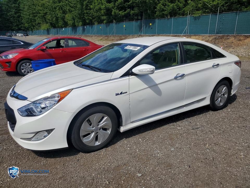 2015 HYUNDAI SONATA HYBRID BASE – Lot 57077066 auction photo