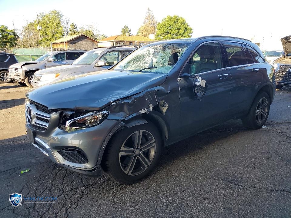 2017 MERCEDES-BENZ GLC 300 4MATIC – Lot 57082946 auction photo