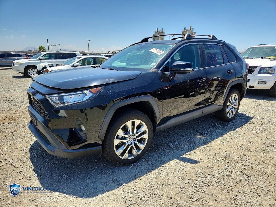 2020 TOYOTA RAV4 XLE PREMIUM – Lot 57111636 auction photo
