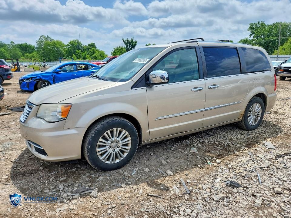 2013 CHRYSLER TOWN & COUNTRY LIMITED – Lot 57119296 auction photo