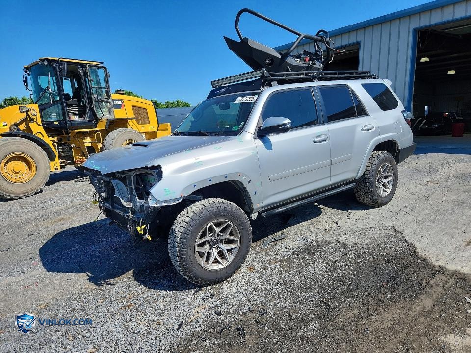 2016 TOYOTA 4RUNNER TRAIL PREMIUM – Lot 57119896 auction photo