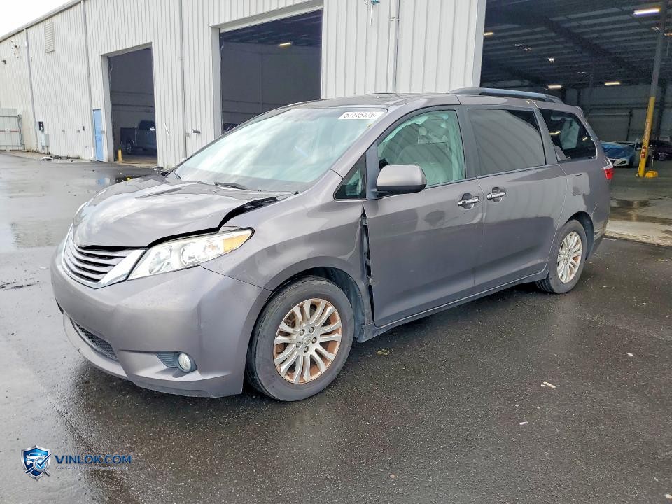 2017 TOYOTA SIENNA XLE 8-PASSENGER – Lot 57145476 auction photo