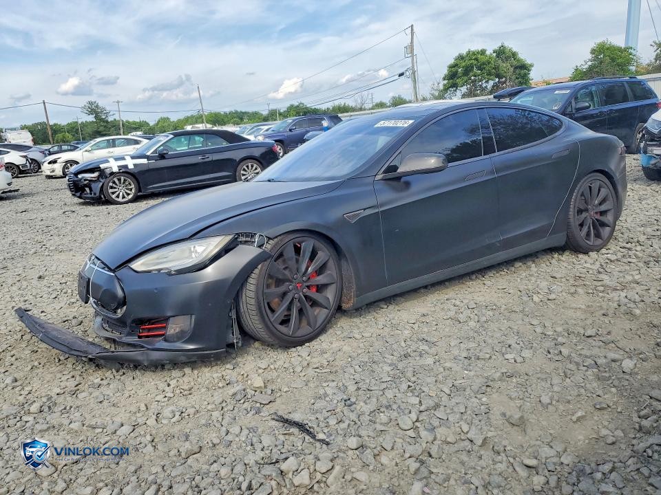 2015 TESLA MODEL S 85D – Lot 57170276 auction photo