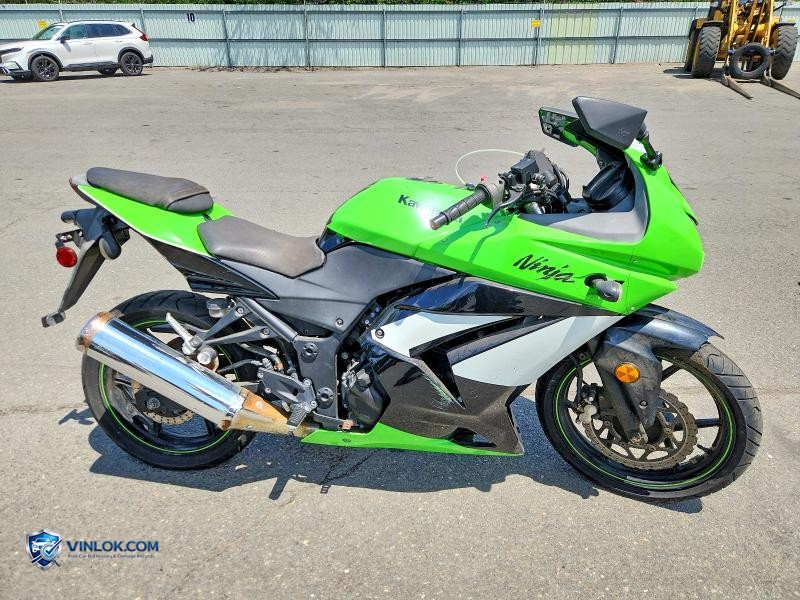 2009 KAWASAKI NINJA 250 – Lot 57174756 auction photo