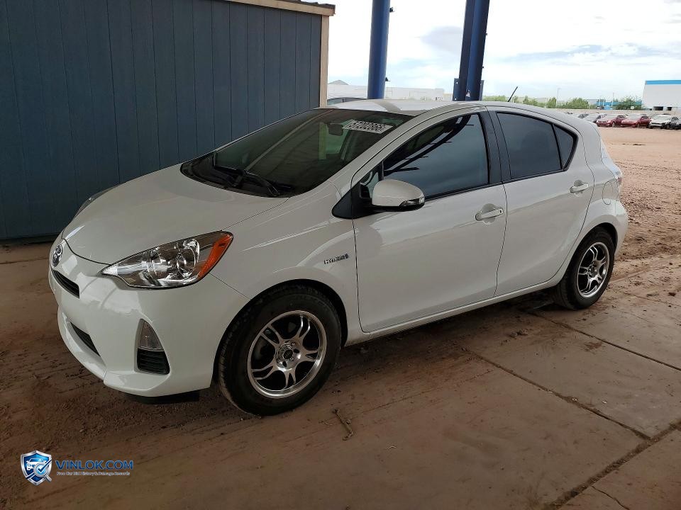 2013 TOYOTA PRIUS C TWO – Lot 57202866 auction photo