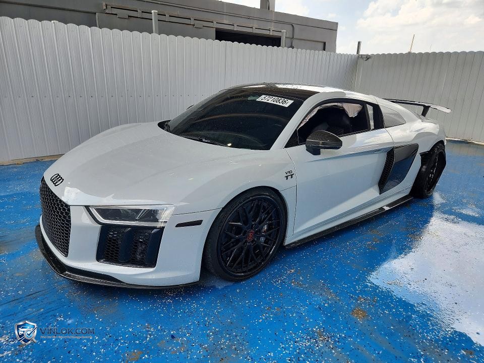 2017 AUDI R8 5.2 PLUS QUATTRO – Lot 57210836 auction photo