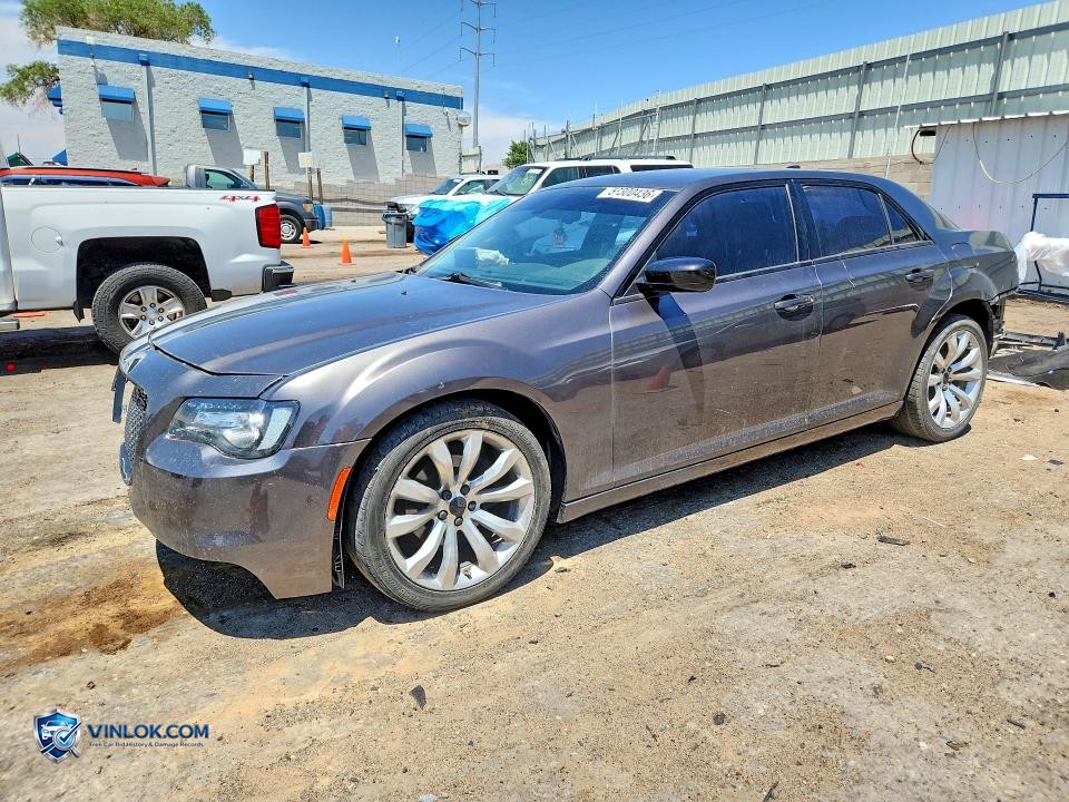 2018 CHRYSLER 300 TOURING – Lot 57300436 auction photo