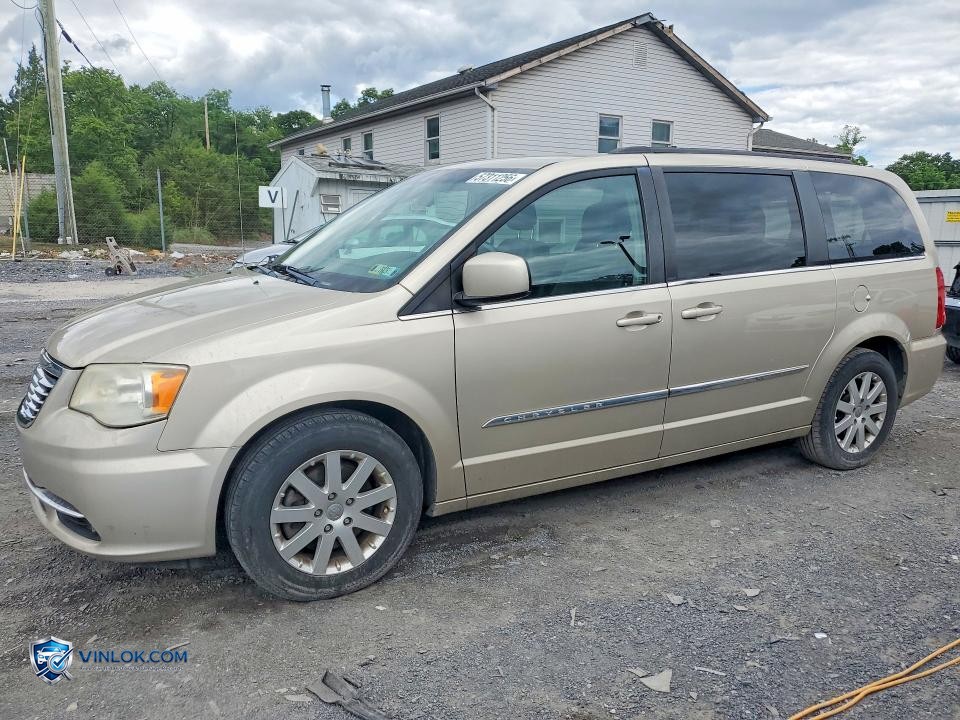 2013 CHRYSLER TOWN & COUNTRY TOURING – Lot 57311256 auction photo