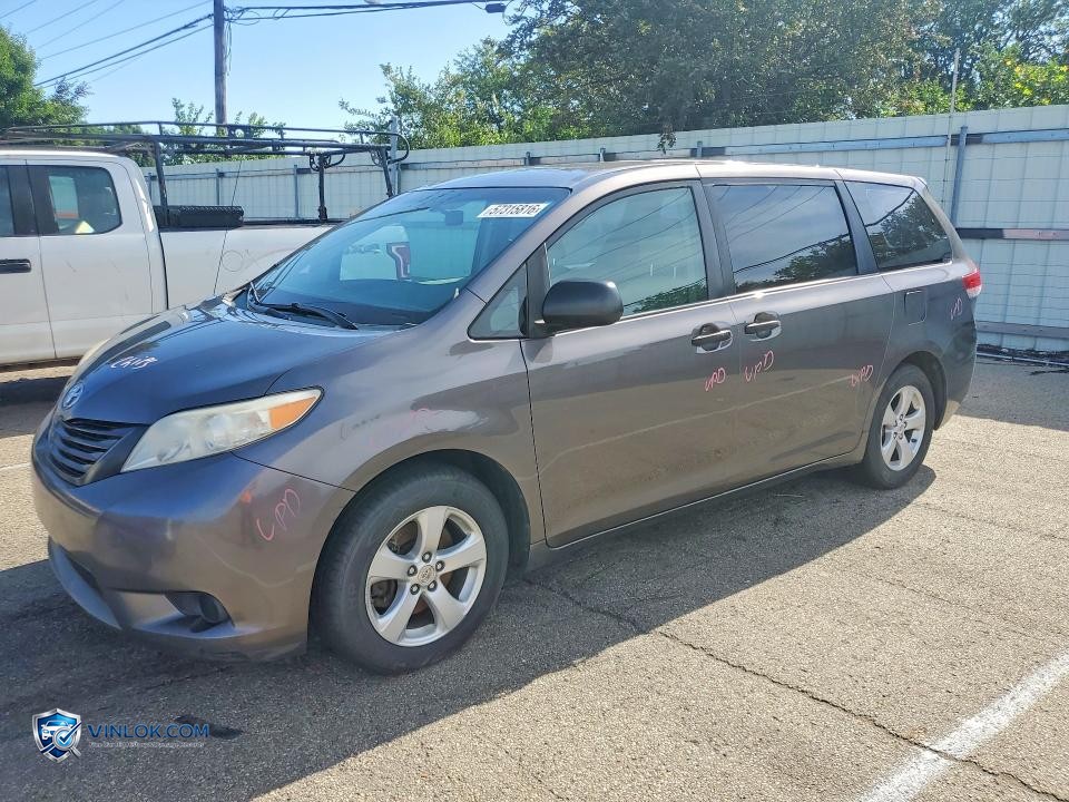 2011 TOYOTA SIENNA BASE 7-PASSENGER – Lot 57315816 auction photo