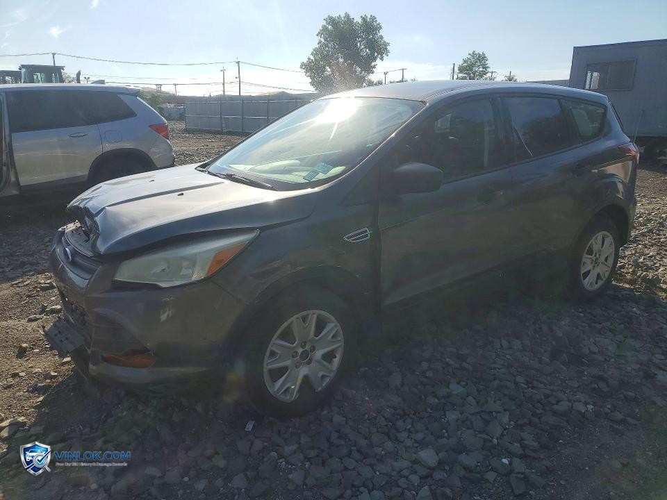 2015 FORD ESCAPE S – Lot 57347656 auction photo