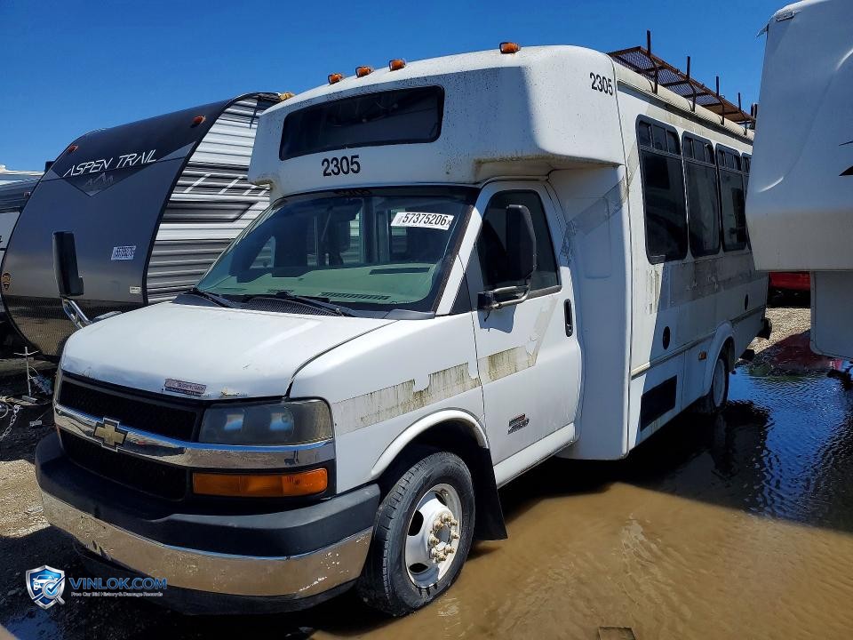 2013 CHEVROLET EXPRESS G4500 – Lot 57375206 auction photo