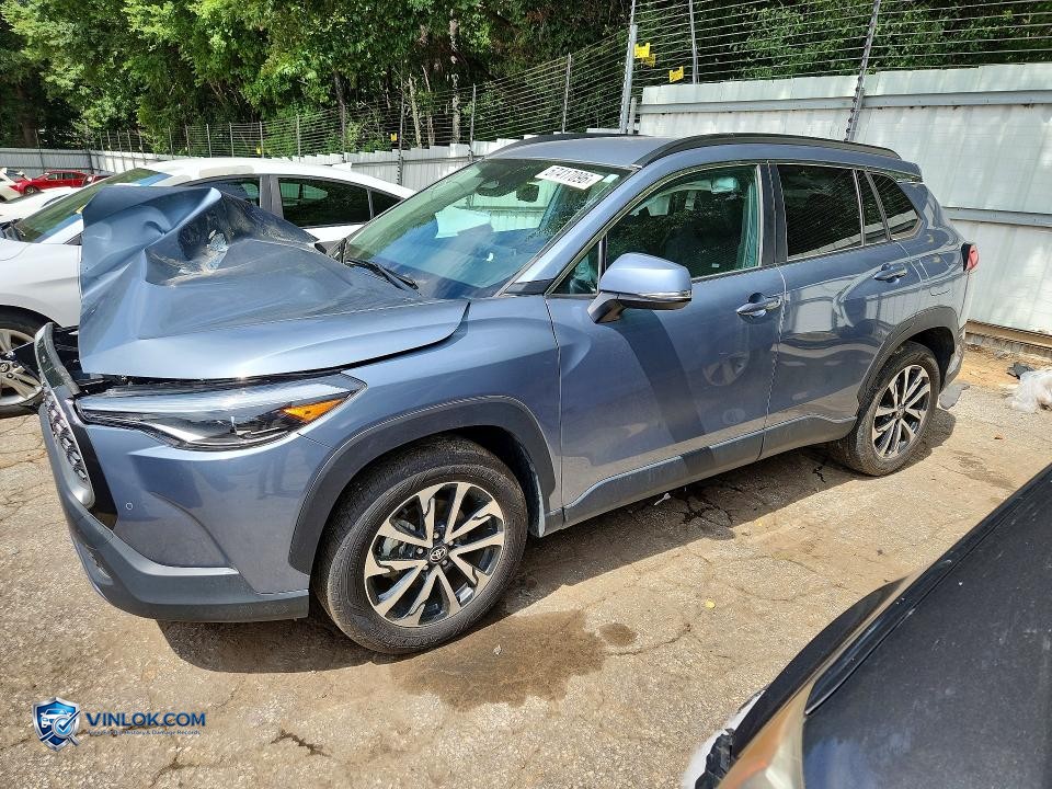 2024 TOYOTA COROLLA CROSS XLE – Lot 57417096 auction photo