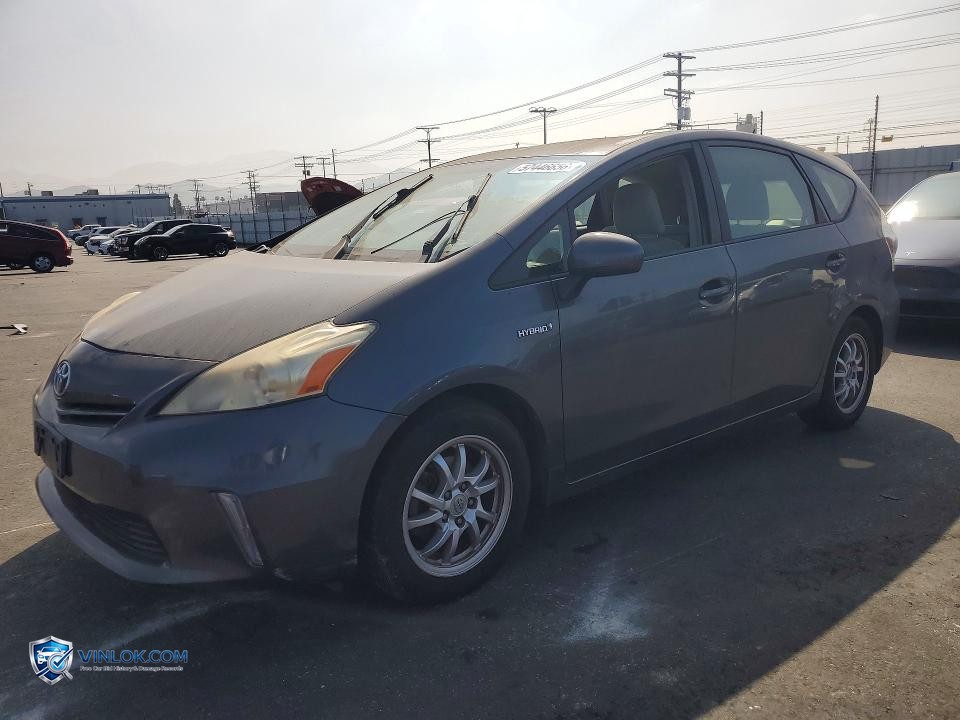 2012 TOYOTA PRIUS V TWO – Lot 57446656 auction photo