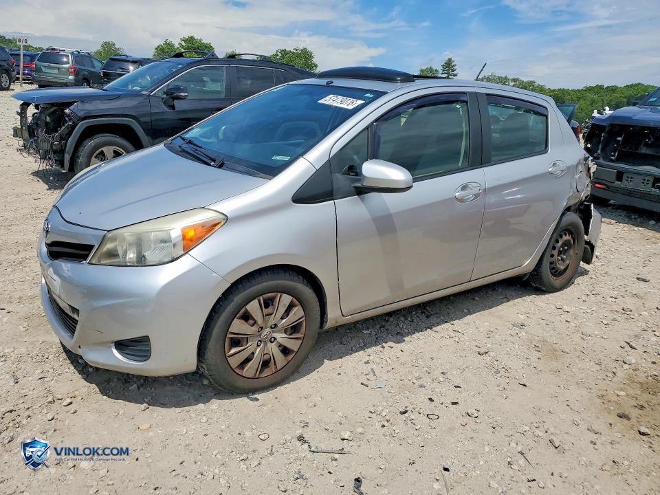 2013 TOYOTA YARIS 5-DOOR LE – Lot 57479076 auction photo